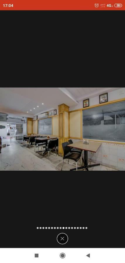 Anupama Hotel 비사카파트남 외부 사진