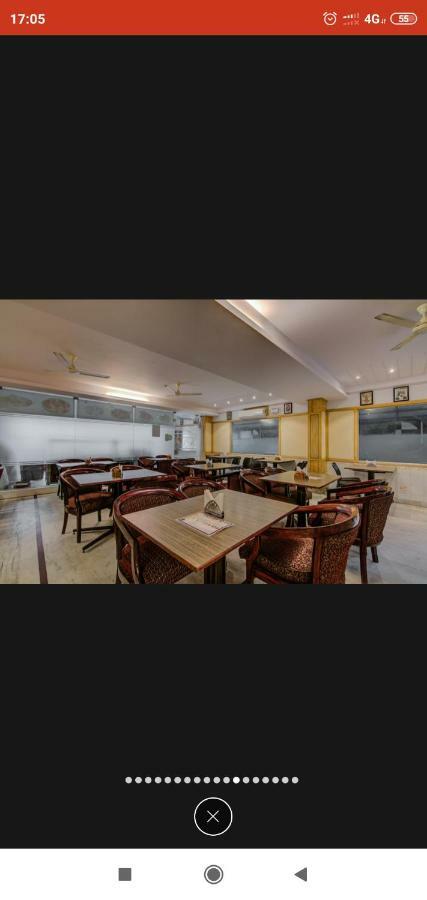 Anupama Hotel 비사카파트남 외부 사진